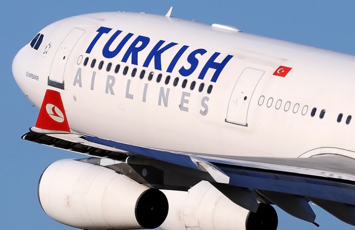 Alertă cu bombă la bordul unui avion Turkish Airlines