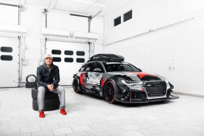 Audi RS6 cu kit DTM si 950 CP, unul dintre cele mai rapide automobile ale planetei