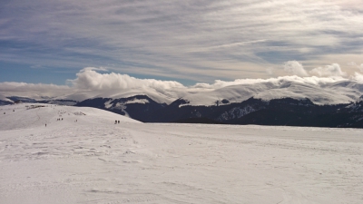 Avalanşă &icirc;n Munţii Rodnei: Doi oameni prinşi sub zăpadă