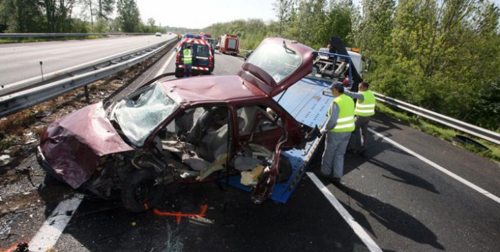 Tragedie! Un fotbalist a murit într-un cumplit accident de maşină