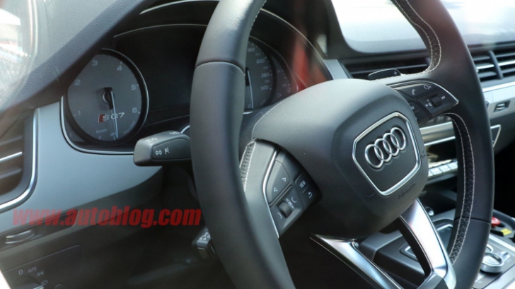 Audi SQ7, primele imagini spion cu noul SUV Audi SQ7