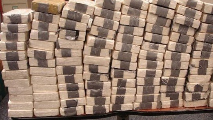 Captură uriaşă de cocaină în largul Scoţiei: peste două tone