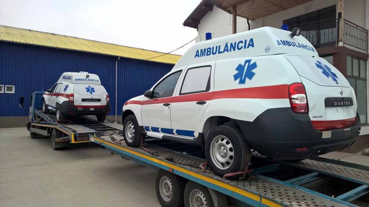 Dacia Duster Ambulanţă. Cum arată noul Duster destinat serviciilor de Ambulanţă