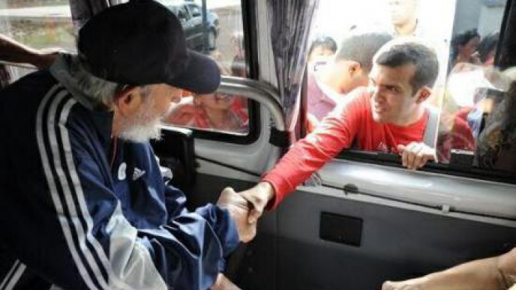 Fidel Castro a apărut în public pentru prima dată după mai mult de un an