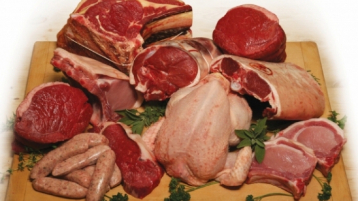 Mituri demontate despre carne. Carnea duce la apariţia cancerului?