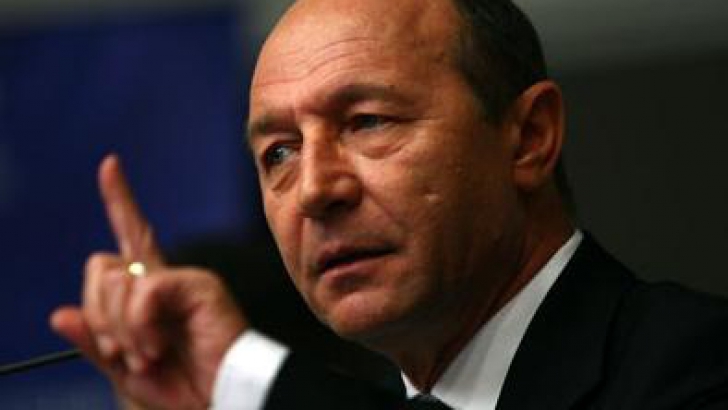 Băsescu, despre declarațiile șefei DNA: Sunt de acord, parțial, cu eliminarea imunității