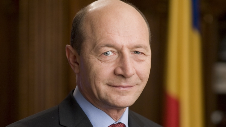 Băsescu, mesaj pe Facebook: Ce le-a urat românilor de Paște