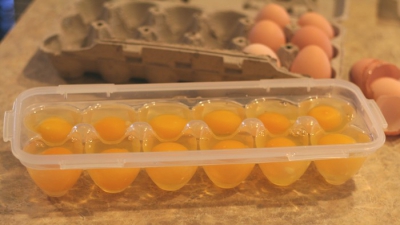 Ouăle se pot păstra la congelator crude sau gătite. Cinci metode