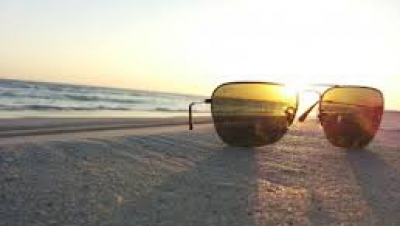 Ochelarii de soare ne pot afecta vederea. De ce trebuie să ţinem cont