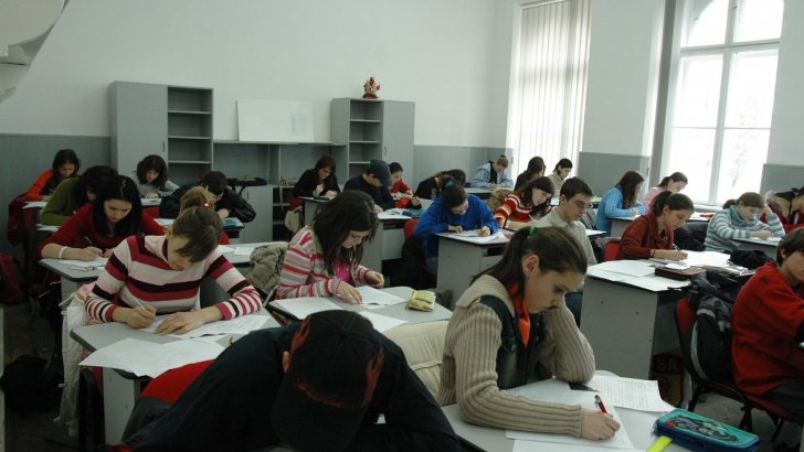 Decizia luată de Guvernul Ponta care îi lasă pe copii fără profesori