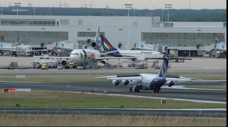 Negocierile au eşuat: Controlorii de trafic aerian întră în grevă