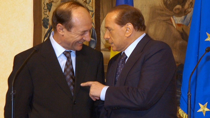 Traian Băsescu și Silvio Berlusconi, în 2005, la întâlnirea relatată de Adriana Săftoiu