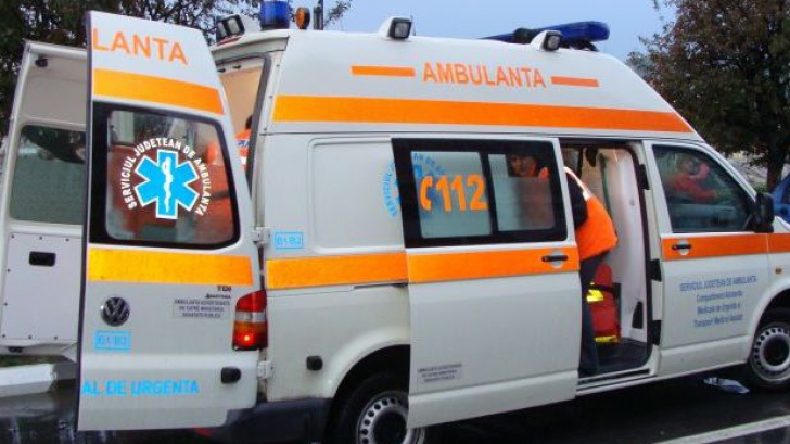 Accident grav în Bacău. Opt persoane au ajuns la spital