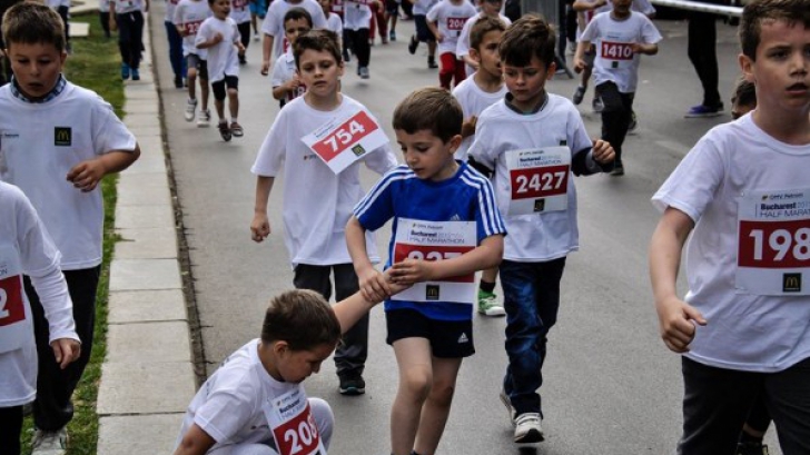 Imagini emoţionante la maratonul copiilor 