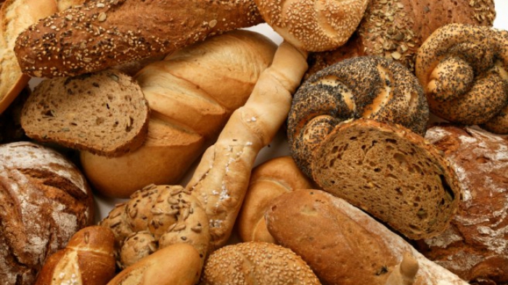 Motivele pentru care experții recomandă să mâncați pâine la fiecare masă
