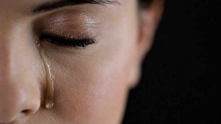 De ce plâng femeile mai mult decât bărbaţii