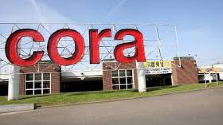 Cora închide primul său magazin din România
