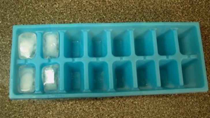 Pericolele ascunse din cuburile de gheaţă. Aşa îţi distrugi singur sănătatea