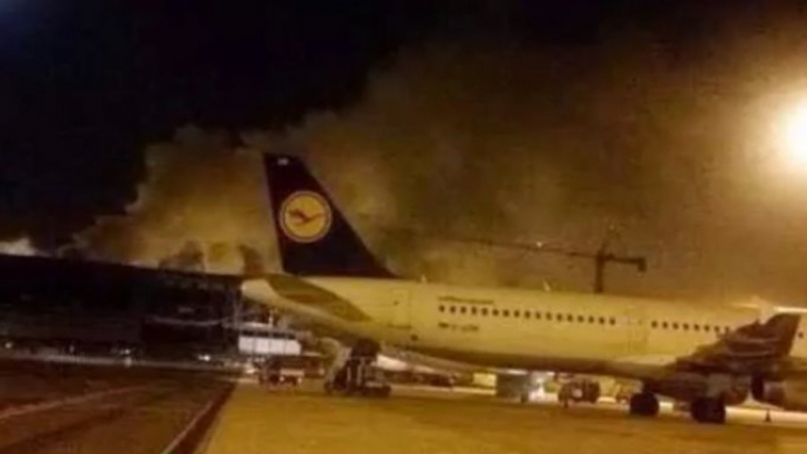 Incendiu puternic pe cel mai mare aeroport din Roma. Sute de români, afectaţi