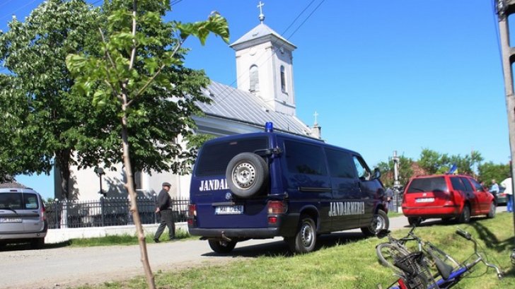 Preot, scos cu jandarmii din biserică. Ce s-a întâmplat? / Foto: voceatransilvaniei.ro