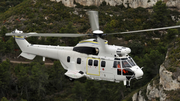 Un elicopter al misiunii UE în Kosovo s-a prăbuşit lângă aeroportul din Priştina UPDATE