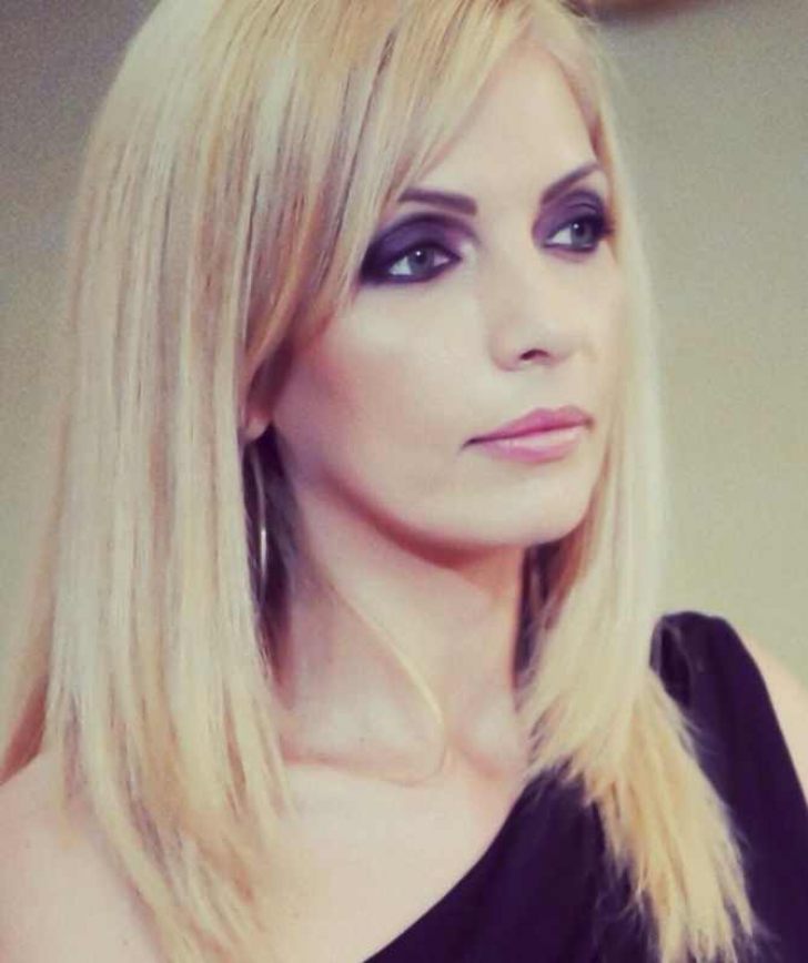 Avocata Alinei Bica, Laura Voicu, candidează la șefia Baroului, deși se află sub control judiciar