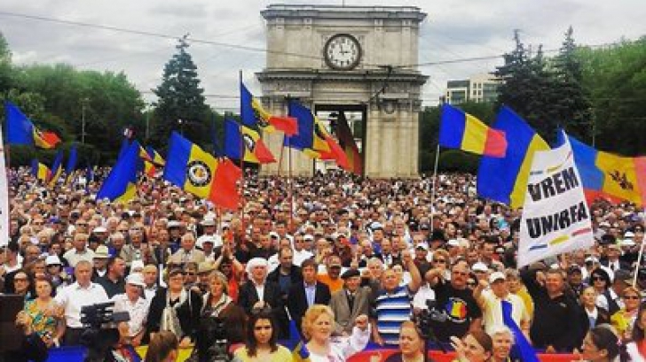 25 000 de oameni, în stradă. Un alt protest de amploare. "Vrem unirea cu România"