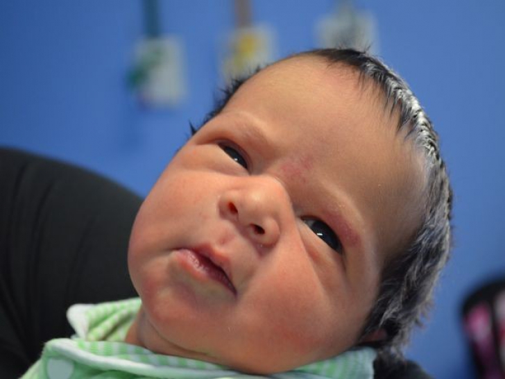 O braziliancă de 51 de ani a dat naştere unui băieţel sănătos: este al 21-lea copil al său!