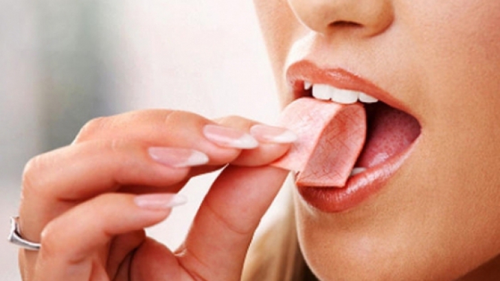 Ce se întâmplă dacă mesteci mai mult de două gume pe zi