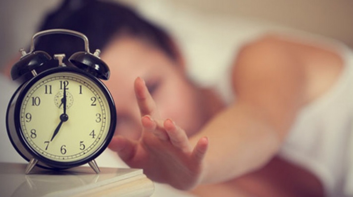 Vrei un somn bun? Iată 5 lucruri pe care nu ar trebui să le faci în pat 