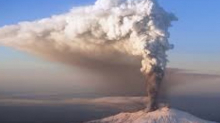 Cod roşu în Chile, după o nouă erupţie vulcanică