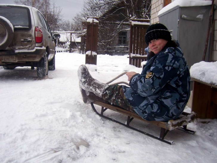 Femeile gardian de la închisorile din Rusia, în ipostaze senzaţionale