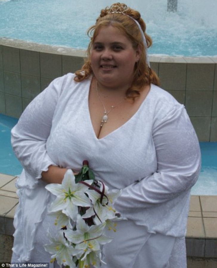 A slăbit 100 de kilograme, însă când se dezbracă e de neimaginat! Cum arată femeia obeză acum