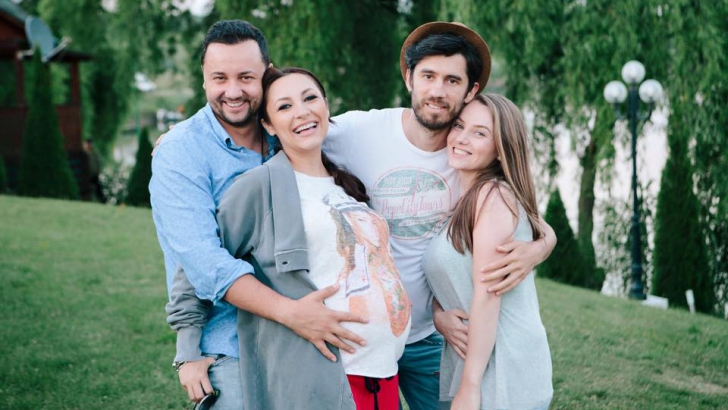 Ce burtă mare a făcut Andra! Artista mai are un pic și naște