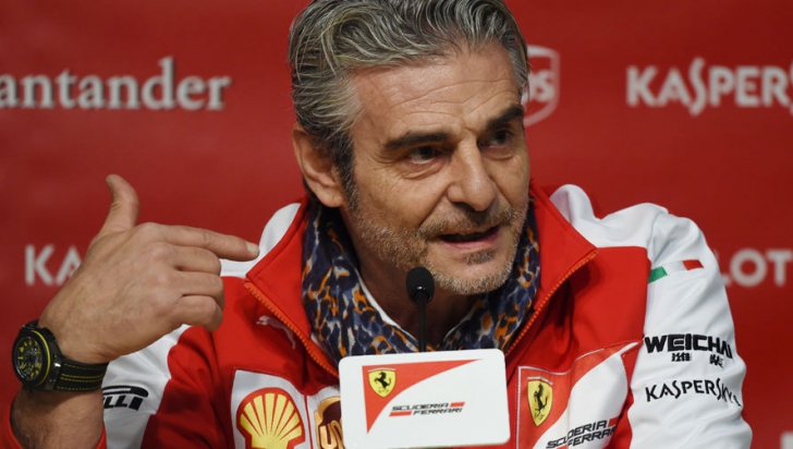 Boss-ul de la Ferrari era cât pe-aci să fie călcat de o mașină... de Formula 1