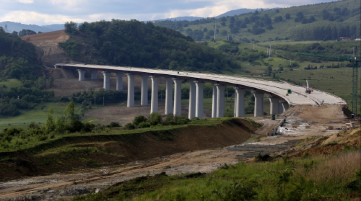 Guvernul a pregătit LISTA lucrărilor de infrastructură pentru 2016. Ce autostrăzi se vor face