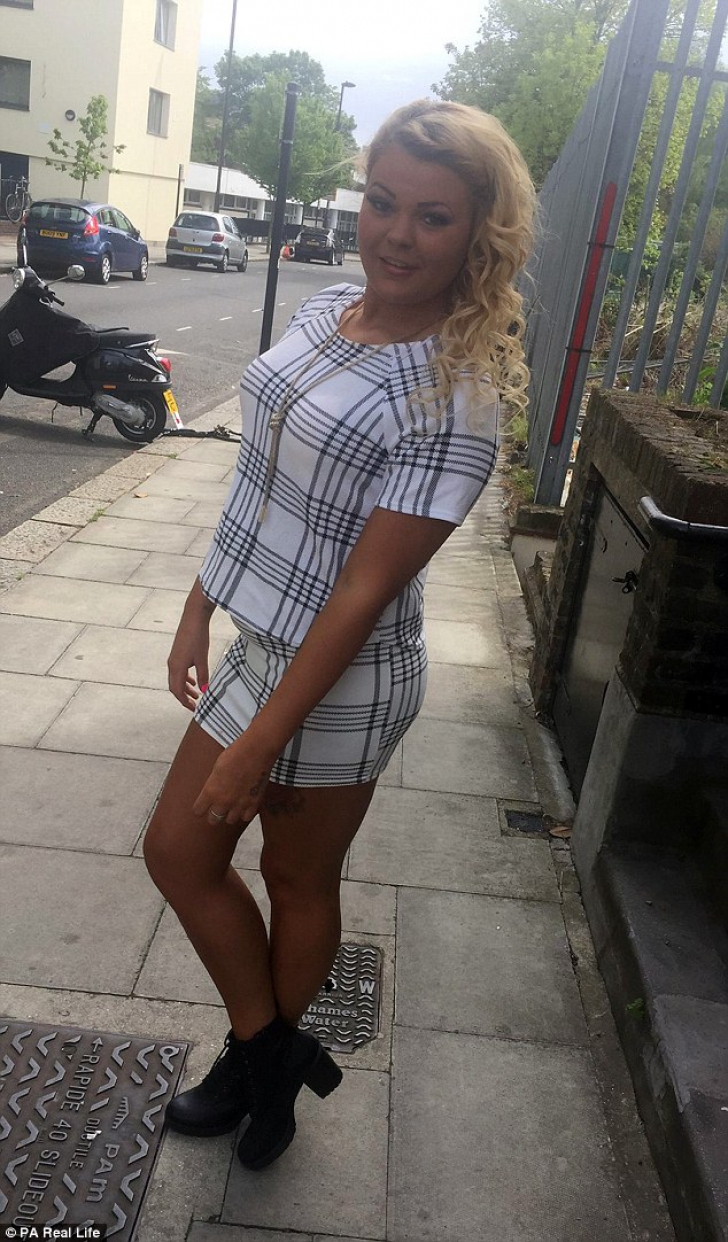 A mers la solar de 6 ori pe saptamana, timp de 4 ani. Cum a ajuns sa arate tanara de 19 ani