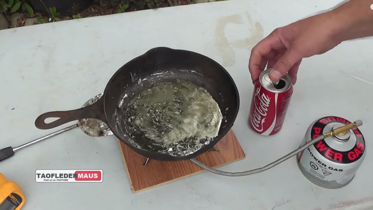 Senzație! Coca Cola, folosită într-un experiment superb! Clip video care te va uimi