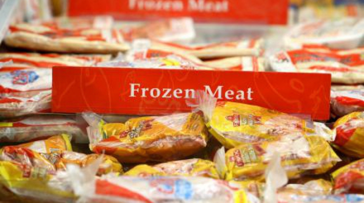  Carne congelată veche de 40 de ani, confiscată în China
