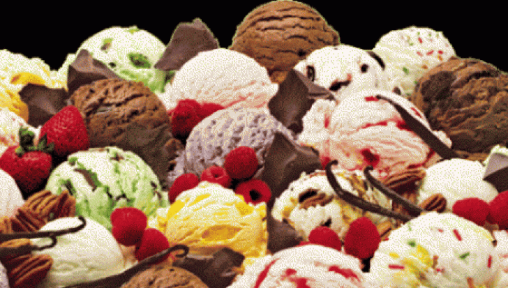 Beneficiile mai puțin știute ale înghețatei preparate în casă 