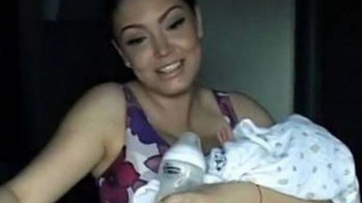 Motivul incredibil pentru care Andreea Mantea nu arată fața fiului ei