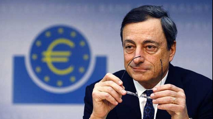 BCE face eforturi să menţină Grecia în zona euro