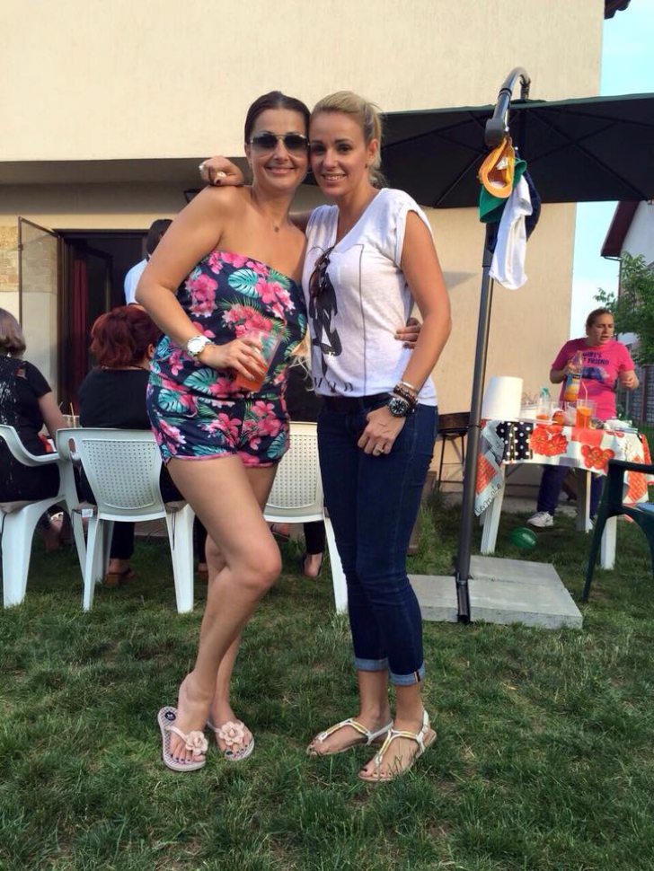 Cum arată Gabi Cristea când nu e la TV! Uite-o nemachiată și cu celulita la vedere