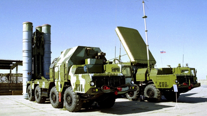 Rusia va livra Iranului rachete de tip S-300, în urma anulării restricţiilor