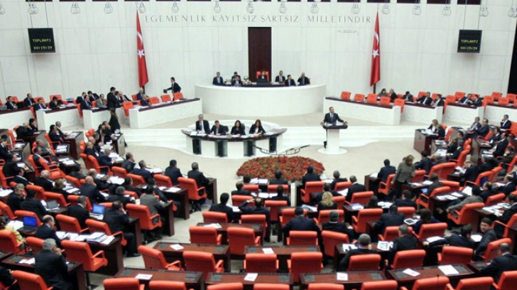 Record de femei în Parlamentul din Turcia 