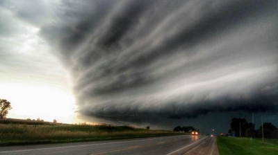 Vine sf&acirc;rşitul lumii? Cele mai apocaliptice fotografii făcute &icirc;naintea unor furtuni