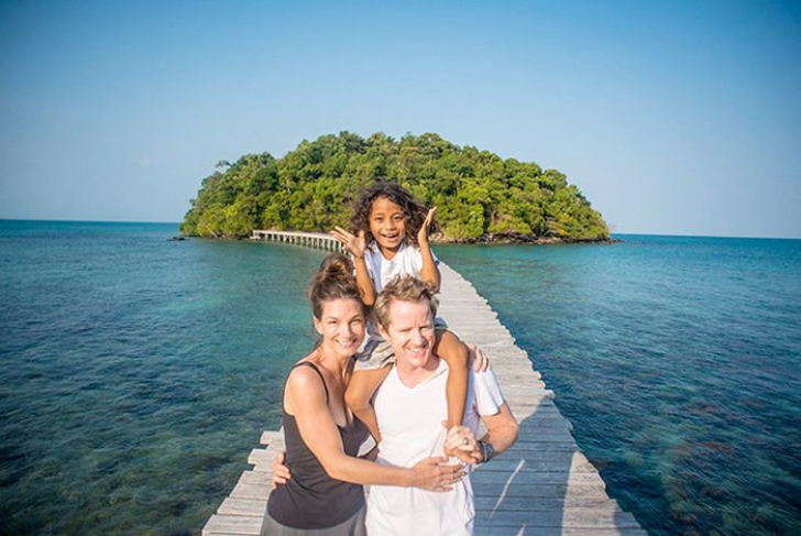 O gospodină a cumpărat o insulă părăsită cu 15.000 de dolari. Ce a făcut din ea este uimitor!
