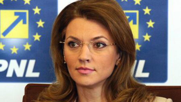 Gorghiu: Halal reformă în PSD. Să ajungi să fii susținut de Iliescu ca lider al partidului 