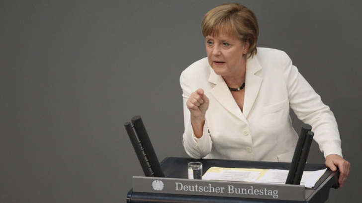 Angela Merkel nu exclude o nouă reducere a datoriei pentru Grecia 