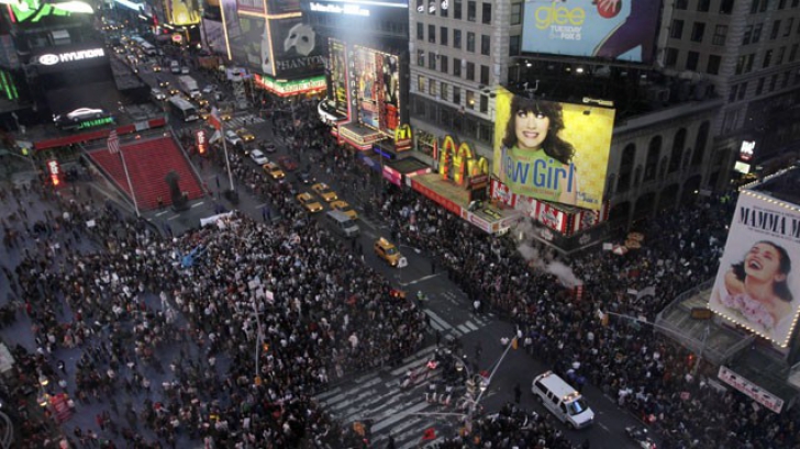 Ample proteste în Times Square! Americanii denunţă acordul nuclear cu iranul